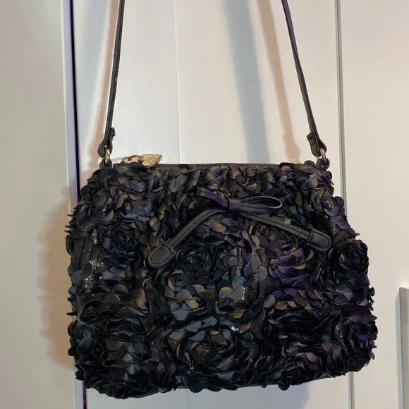 Betsey Johnson Side Purse - Picture 6 of 8